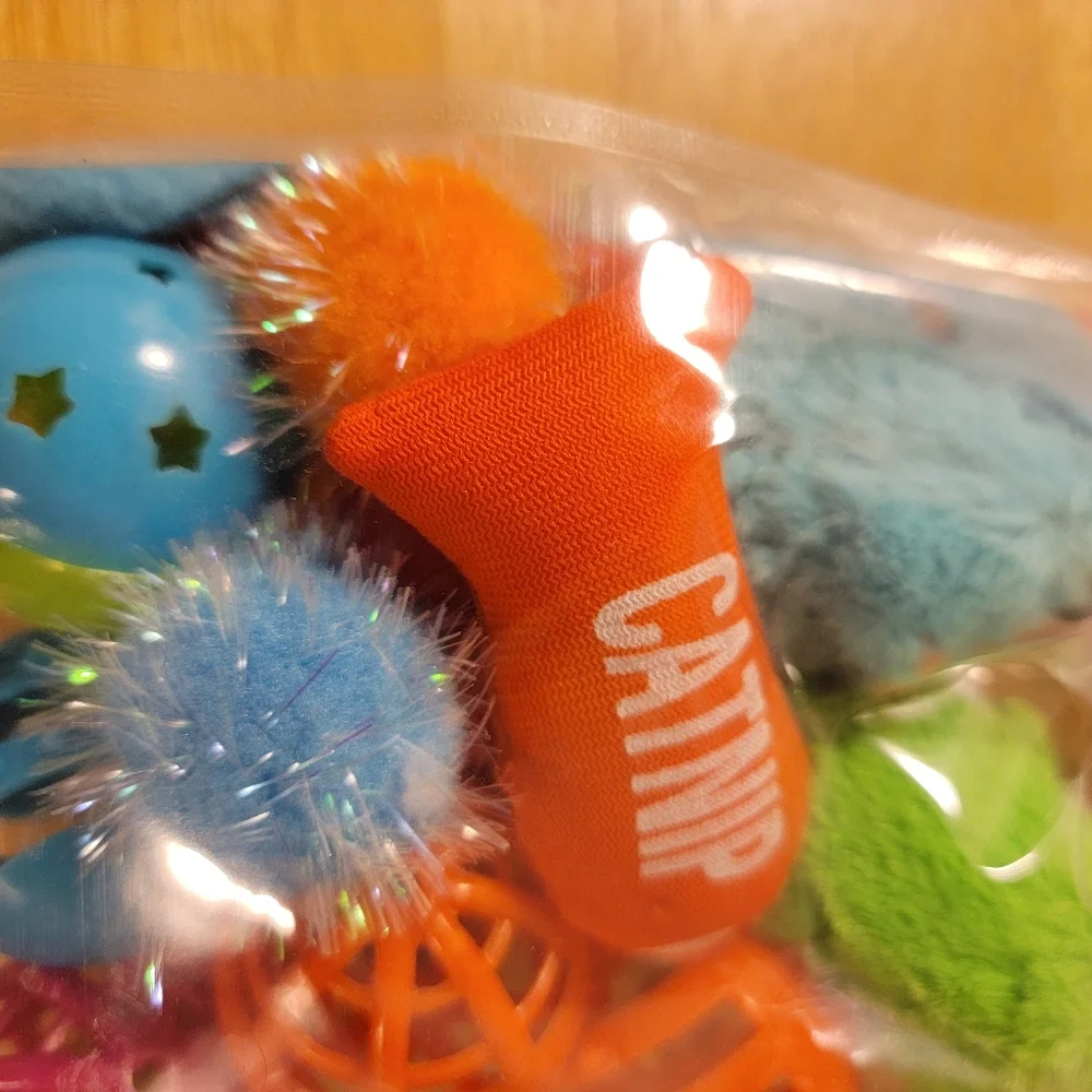 Hartz Super Colossall Plusieurs‎ Jouets Toy Variety pack of 13 toys